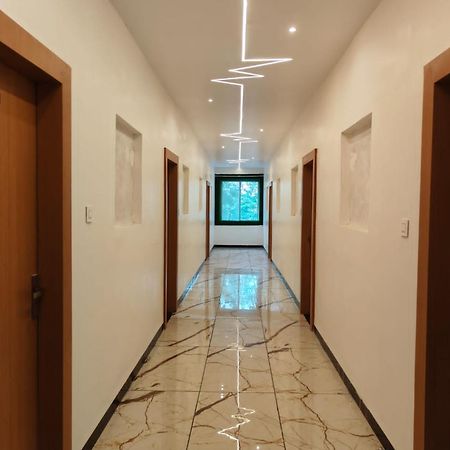 Rk Hotel & Restaurant Dewas Exterior foto